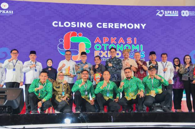  Produk Unggulan UMKM Batubara Mendunia, Bupati Batubara Hadiri Penutupan APKASI Otonomi Expo 2025