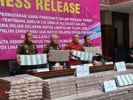  Terpidana Pembalakan Liar Adelin Lis Bayar Uang Pengganti Kepada Kejaksaan Sebesar 105 Miliar Rupiah dan US$ 2.938.556
