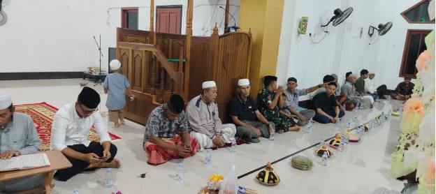  Babinsa Koramil 1311-09/Bahodopi Hadiri Peringatan Maulid Nabi Muhammad SAW di Desa Keurea