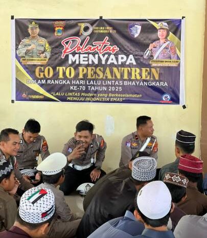  Hut Ke-70, Satlantas Polres Morowali Gelar Polantas Menyapa Go to Pesantren