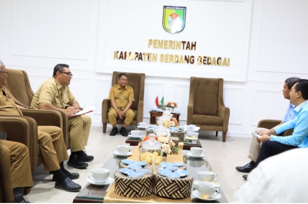  Bupati dan Wabup Sergai Terima Audiensi Kelompok Masyarakat Untuk Sinergi Pembangunan