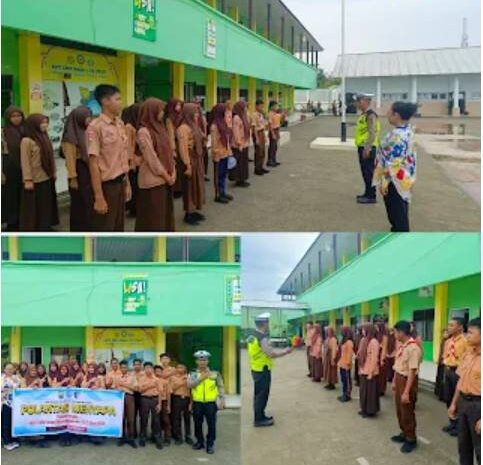  Sat Lantas Polres Pelabuhan Belawan Gelar Police Goes To School di SMP Negeri 39 Medan