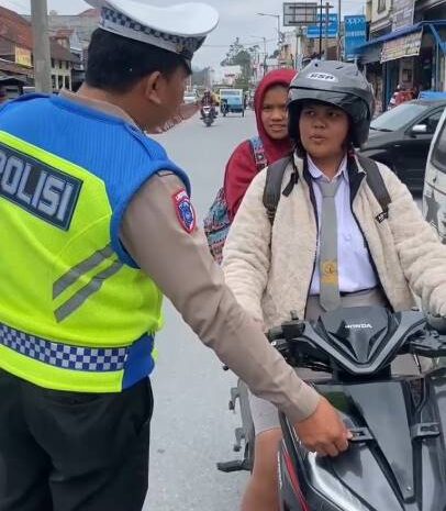  Satlantas Polres Sergai Gencarkan Patroli dan Edukasi Keselamatan Berlalu Lintas