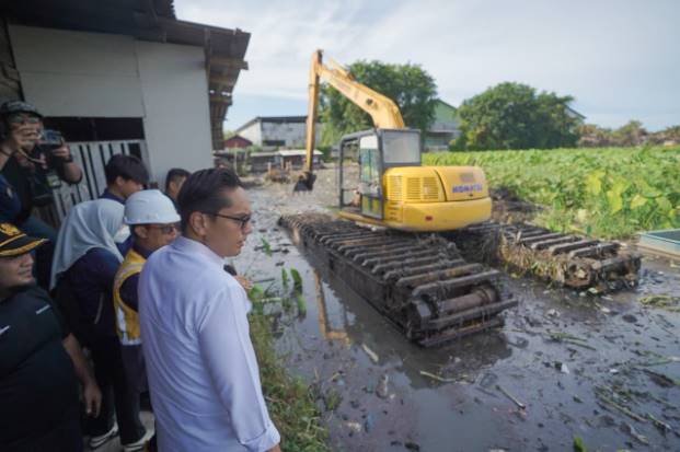  Pimpin Normalisasi Parit Gonggong, Rico Waas Optimis Genangan Air di Seputaran Simpang Kantor Dapat Teratasi