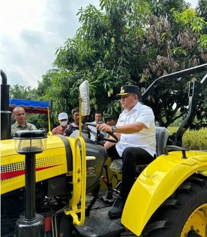  Pemkab Asahan Perkuat Ketahanan Pangan Lewat Bantuan Alsintan