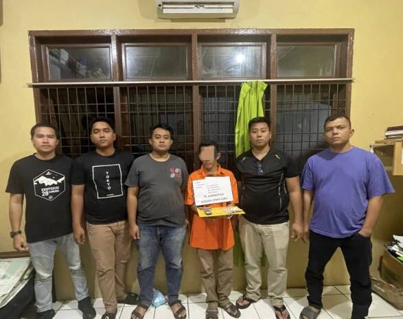  Polsek Sibolga Sambas Amankan Seorang Pria Diduga Pengedar Sabu
