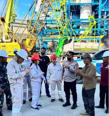  Polres Morowali Olah TKP Kebakaran Menara Scrubber PT SLNC