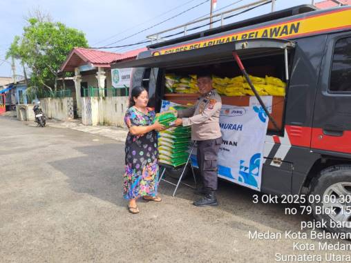  Polres Pelabuhan Belawan Gelar Gerakan Pangan Murah Polri, Jual 3 Ton Beras SPHP Ke Warga