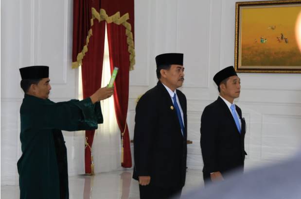  Bupati Sergai Darma Wijaya Lantik Johan Sinaga Sebagai Kepala Inspektorat dan Dimas Kurnianto Sebagai Asisten III
