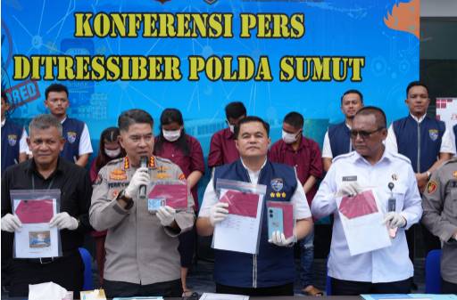  Sinergi dan Kolaborasi, Polda Sumut dan OJK Berhasil Bongkar Sindikat Penipuan Online Ratusan Juta