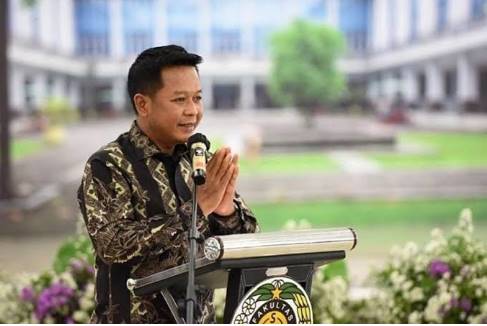  KPK Bakal Jemput Paksa Rektor USU Muryanto Amin