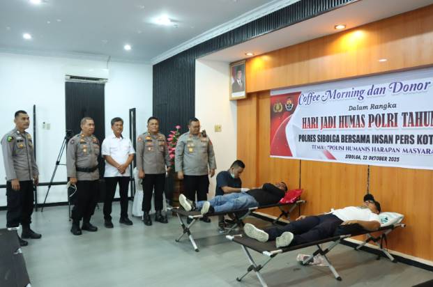  Polres Sibolga Gelar Donor Darah Bersama Insan Pers dan Instansi Terkait di Hari Jadi Humas Polri Ke-74