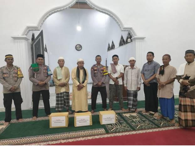  Polsek Bungku Selatan Gelar Silaturahmi Subuh dan Sampaikan Imbauan Terkait Keamanan