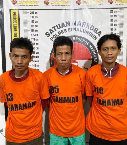  Tiga Tersangka Pesta Sabu Digulung Polsek Perdagangan, 8,12 Gram Narkoba Disita