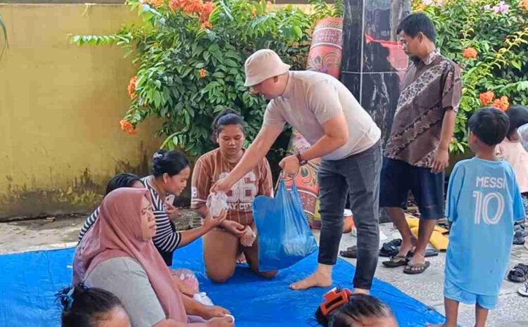  SPPG Firdaus-2 Salurkan 300 Paket Makanan untuk Korban Banjir di Sei Rampah