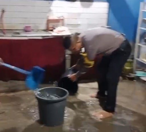  Polres Serdang Bedagai Intensif Pantau Situasi Hujan Deras, Berikan Himbauan Keselamatan kepada Masyarakat