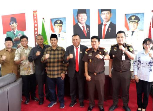  Ketua DPRD Sergai Sambut Kehadiran Kajari Baru, Tegaskan Pentingnya Sinergi Antar Lembaga