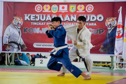  Kejurprov Judo Sumut 2025 Resmi Dibuka, Wabup Adlin: “Judo Bentuk Karakter Tangguh dan Berjiwa Ksatria”