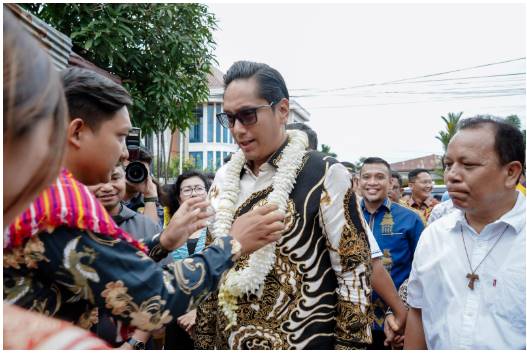  Safari Natal di Paroki St Fransiskus Assisi Padang Bulan, Wali Kota Medan Ajak Jemaat Perkuat Keharmonisan Keluarga