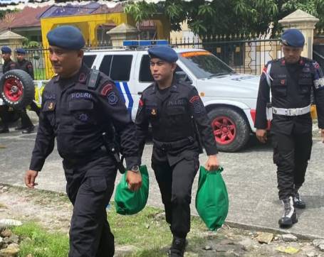  Brimob Sumut Gelar Minggu Kasih, Sapa Warga Dengan Tebar Kepedulian