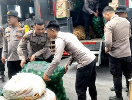  Bantuan Pangan Bertahap Diterbangkan, Kapolda Sumut Kembali Tinjau ke Lokasi Bencana