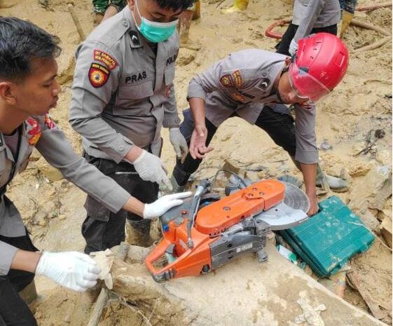  H+15 Update Situasi Evakuasi Pasca Bencana Alam di Kota Sibolga, Satu Orang Korban Ditemukan