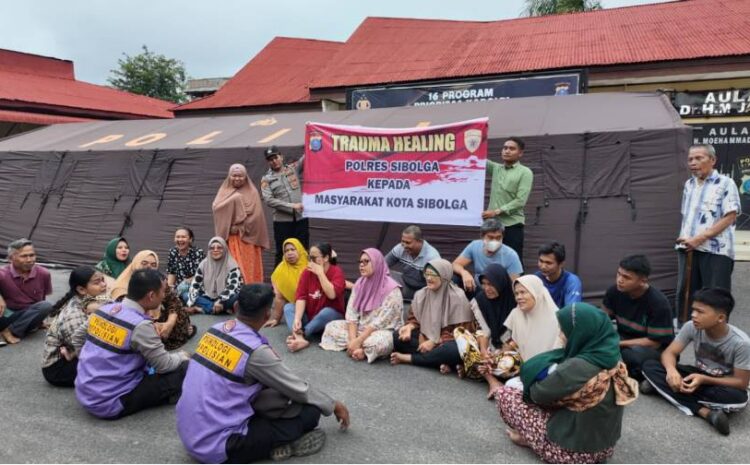  Kapolres Sibolga Pimpin Aksi Kemanusiaan, Berikan Bantuan Trauma Healing Kepada Korban Banjir dan Tanah Longsor