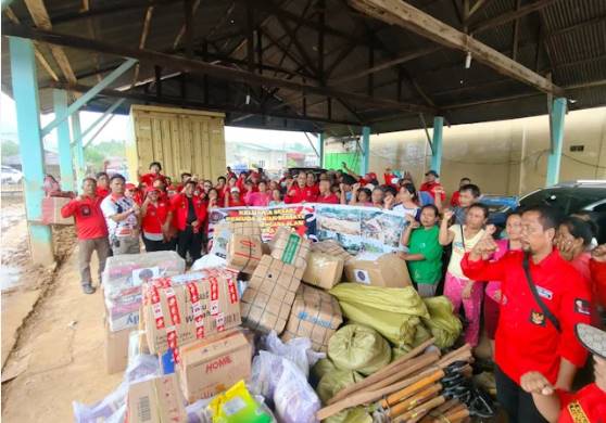  Pemuda Batak Bersatu Peduli Bencana Sumatera