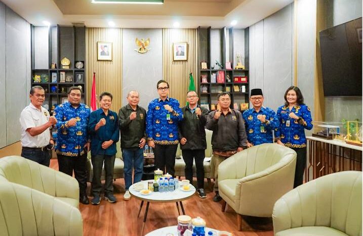  Wali Kota Medan Ajak PWI Sumut Jadikan Natal Momentum Kepedulian Sosial dan Pererat Persatuan