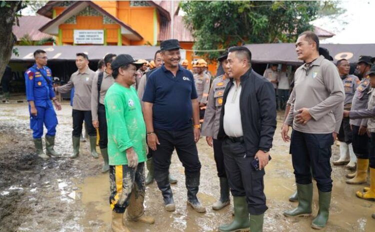  Kabaharkam Polri Kunjungi Posko Bencana di Kabupaten Aceh Tamiang