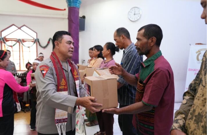  Natal Berbagi, Polda Sumut-Bhayangkari Salurkan Bingkisan dan Trauma Healing Bagi Anak