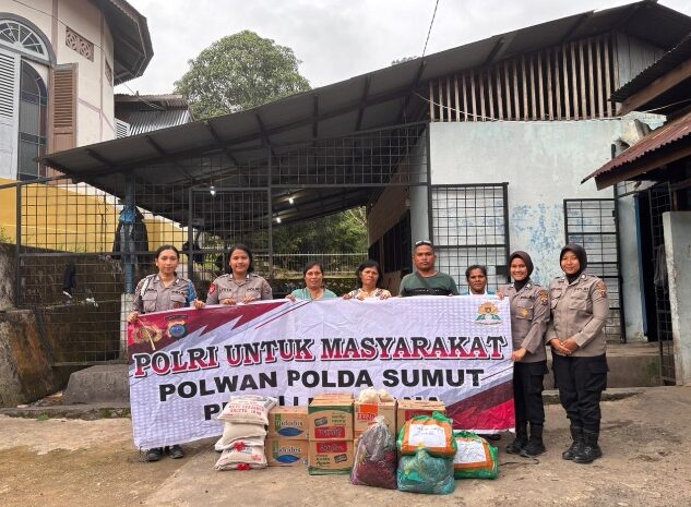  Polwan Polres Sibolga Salurkan Bansos Untuk Korban Longsor, Hadir Ringankan Beban Warga