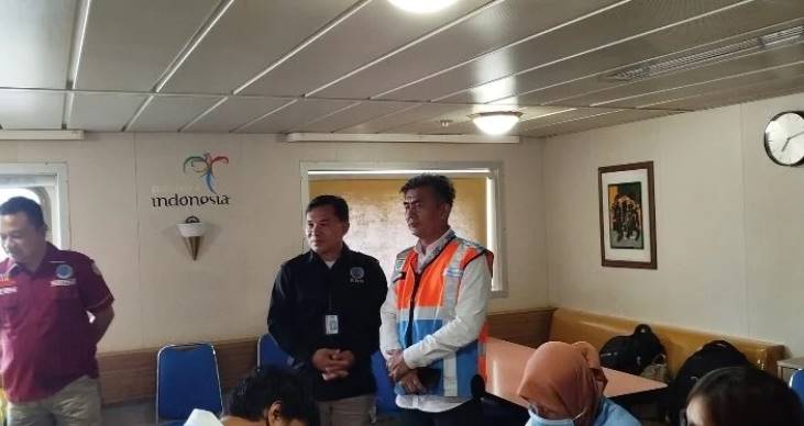  Pelindo Dukungan BNN Lakukan Tes Urine ABK di Pelabuhan Belawan