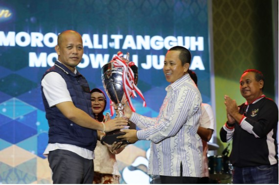  Bahodopi Sabet Juara Umum I, Porkab II Morowali Resmi Ditutup