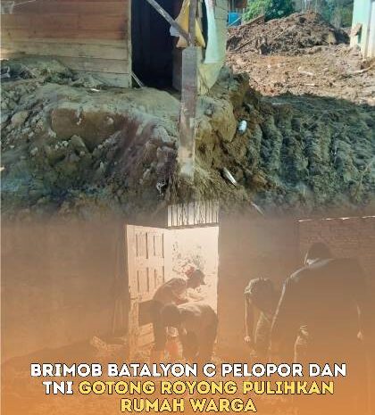  Brimob Batalyon C Pelopor dan TNI Gotong Royong Pulihkan Rumah Warga