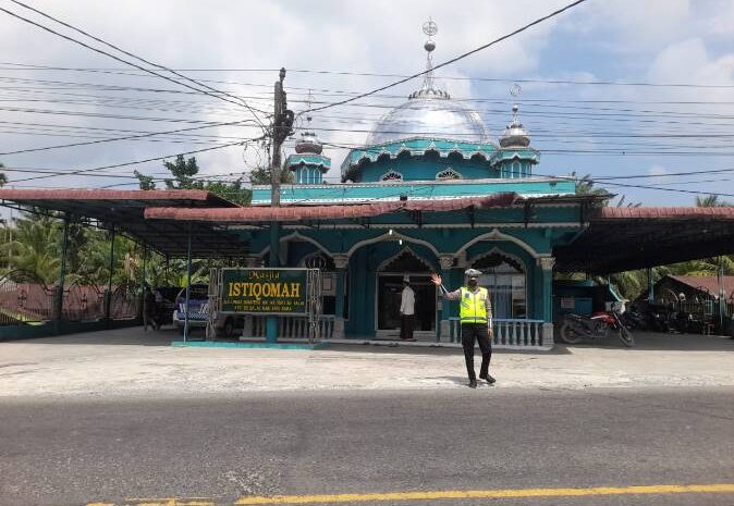  Sat Lantas Polres Batubara Kawal Keamanan Sholat Jumat di 3 Mesjid