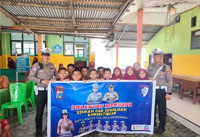  Satlantas Polres Morowali Goes To School di SDN 8 Bungku Tengah