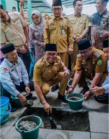  Letakkan Batu Pertama Pembangunan Masjid At-Tawwabin, Zakiyuddin Harahap Tekankan Fungsi Sosial Rumah Ibadah