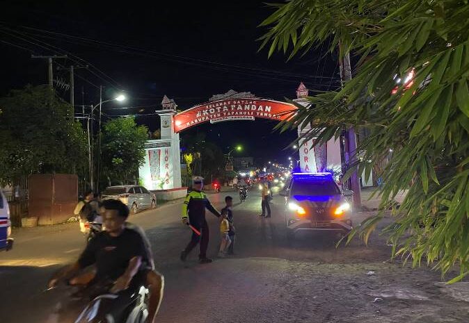  Satlantas Polres Sibolga Gelar Patroli Blue Light, Jaga Kamseltibcar Lantas di Jam Rawan Malam Hari