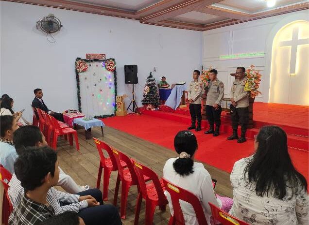  Polres Sibolga Minggu Kasih di GPdI Jemaat Panomboman, Sampaikan Pesan Kamtibmas