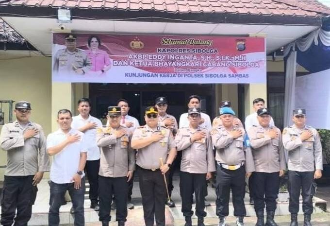  Kapolres Sibolga Kunker ke Polsek Sibolga Sambas, Tekankan Personil Bebas Narkoba dan Berikan Pelayanan Humanis Profesional