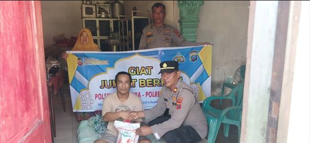  Kapolsek Indrapura Laksanakan Jum’at Berkah, Berbagi Kebaikan Dengan Kaum Duafa