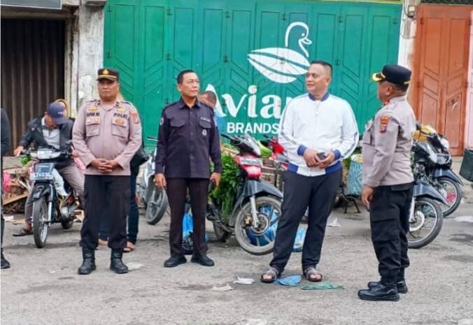  Kapolres Batubara Pimpin Patroli Subuh, Ajak Warga Jaga Kamtibmas