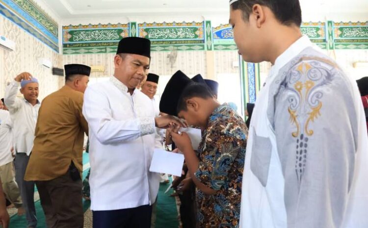  Bupati dan Wabup Sergai Salat Tasbih dan Santuni Anak Yatim di Dolok Masihul