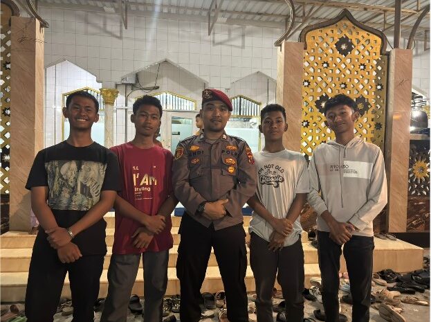  Polsek Indrapura Pastikan Keamanan Sholat Tarawih, 11 Masjid Terjaga