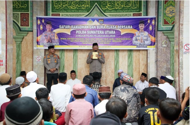  Safari Ramadhan Polda Sumut dan Polres Pelabuhan Belawan di Masjid Al-Muttaqin, Pererat Silaturahmi dan Sampaikan Pesan Kamtibmas