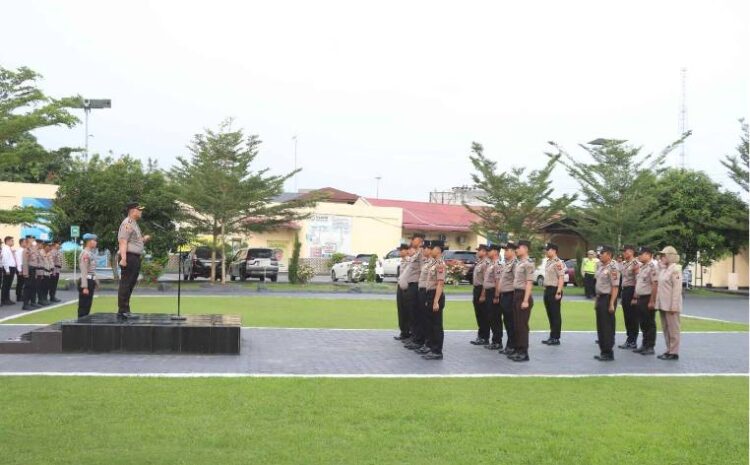  Kapolres Batubara Berikan Penghargaan Kepada 15 Personel Berprestasi