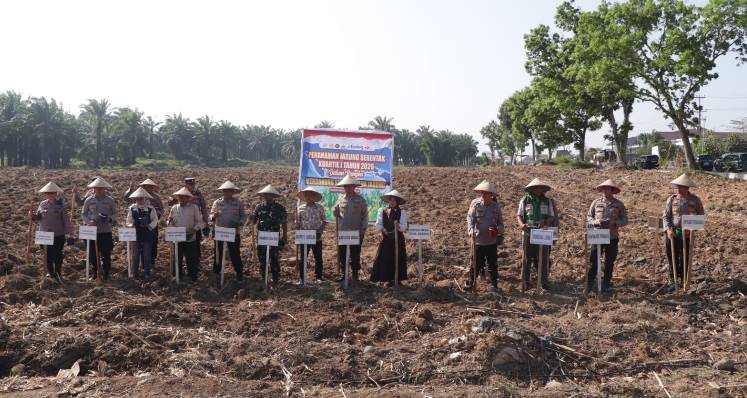  Kapolres Sergai Pimpin Penanaman Jagung Serentak Kuartal I 2026 di Lahan 2 Hektar