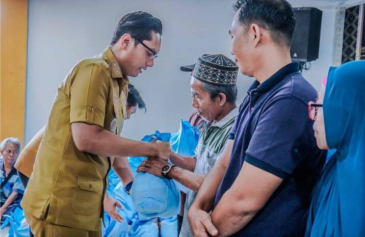  Pemko Medan Apresiasi Pembagian 2.000 Paket Sembako, Rico Waas Tekankan Pentingnya Solidaritas Sosial