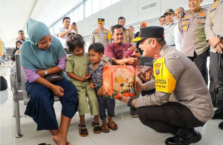  Wakapolda Sumut Tinjau Stasiun KA Medan, Pastikan Pelayanan Mudik Lebaran Berjalan Optimal